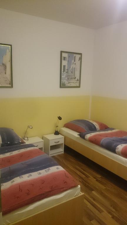 Jüchen Apartment Dorn מראה חיצוני תמונה